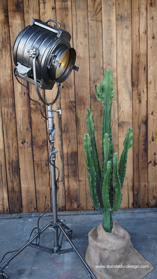 projecteur cinema MCALISTER des studios Hollywood Californie pied tripod – Image 24