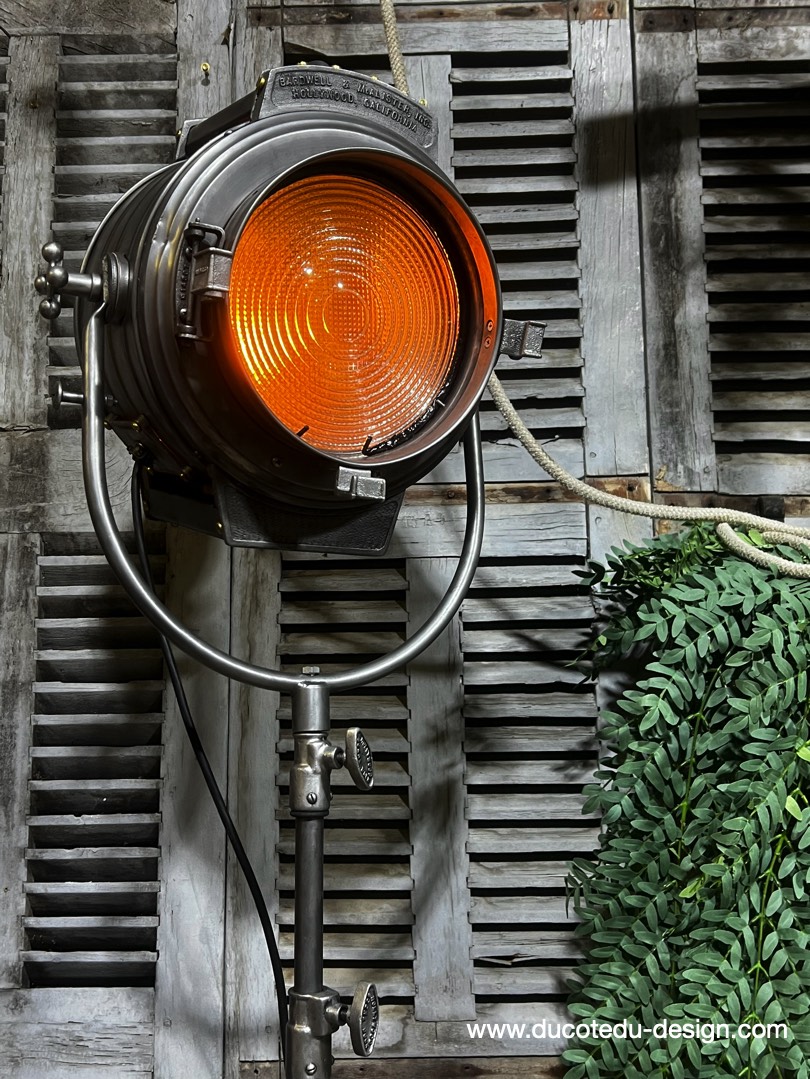 projecteur cinema MCALISTER des studios Hollywood Californie pied tripod – Image 10