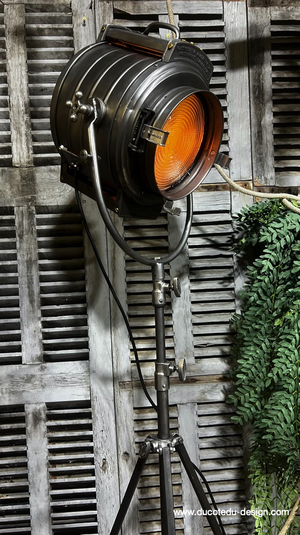 projecteur cinema MCALISTER des studios Hollywood Californie pied tripod – Image 3