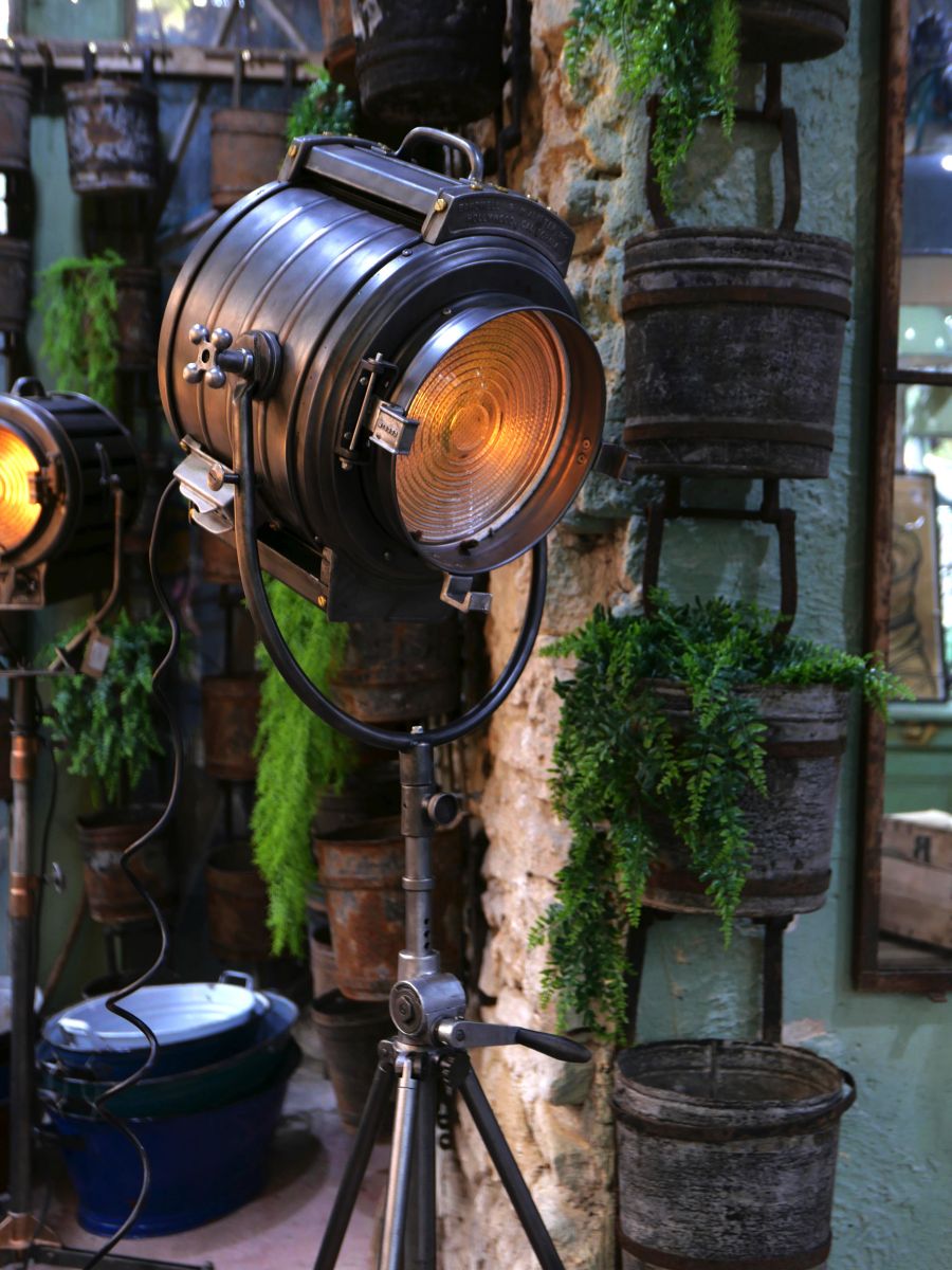 projecteur cinema MCALISTER des studios Hollywood Californie pied cremaillere – Image 2