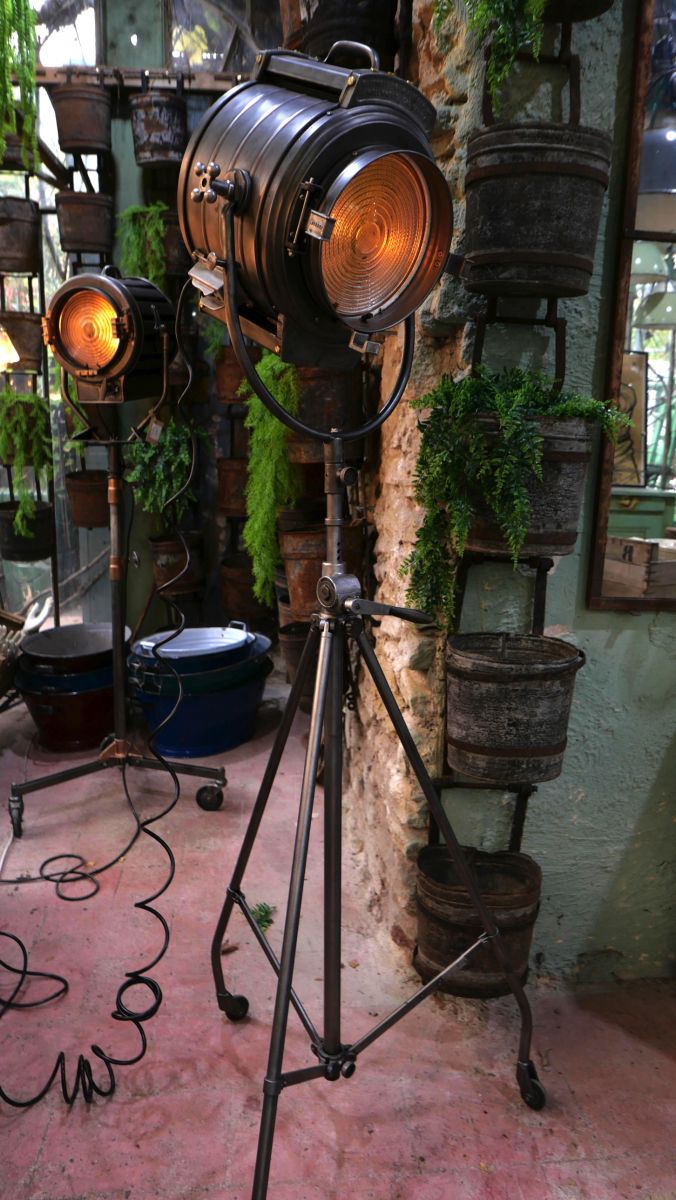 projecteur cinema MCALISTER des studios Hollywood Californie pied cremaillere – Image 6