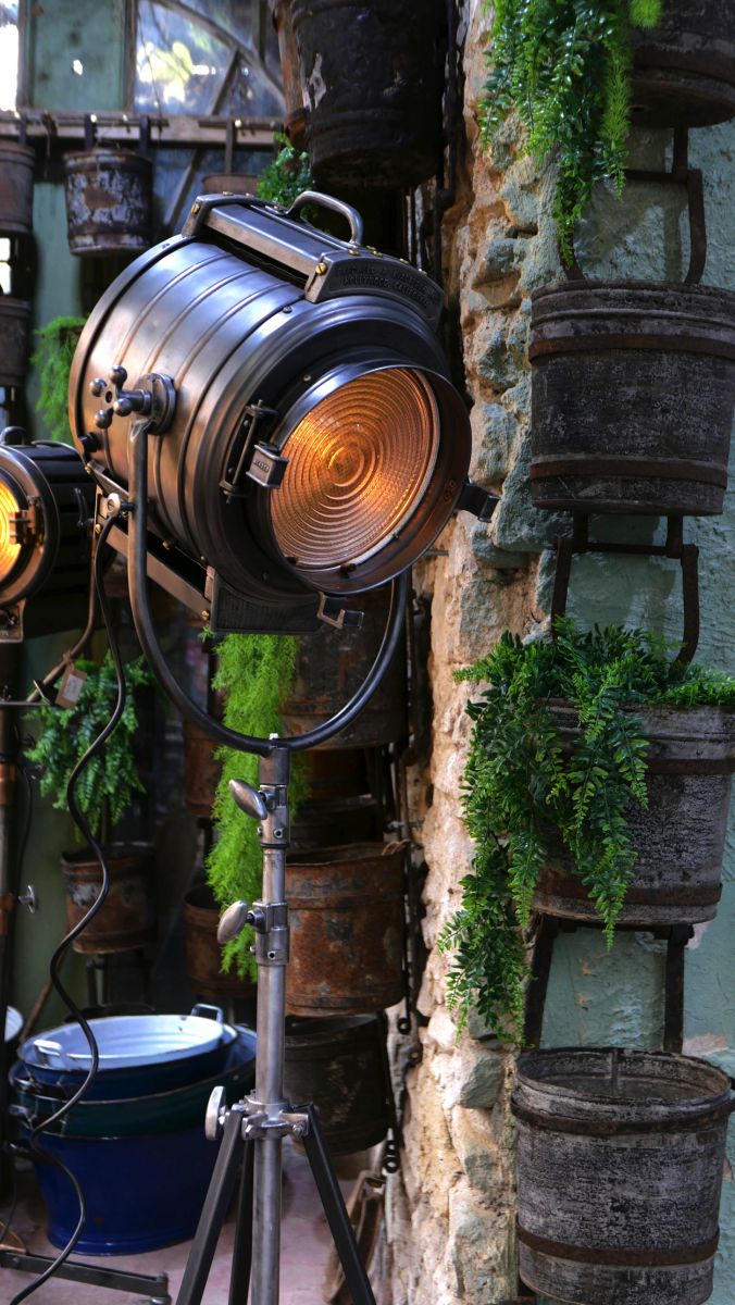 projecteur cinema MCALISTER des studios Hollywood Californie pied tripod – Image 2