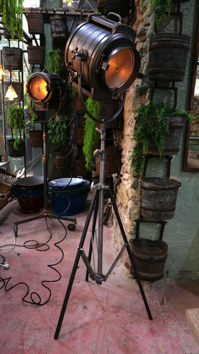 projecteur cinema MCALISTER des studios Hollywood Californie pied tripod – Image 5
