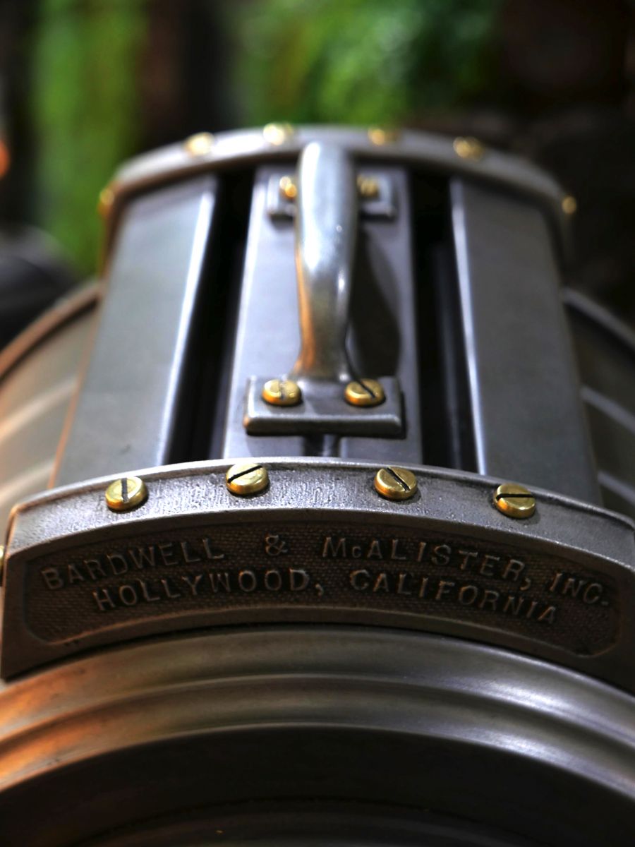 projecteur cinema MCALISTER des studios Hollywood Californie pied tripod – Image 11
