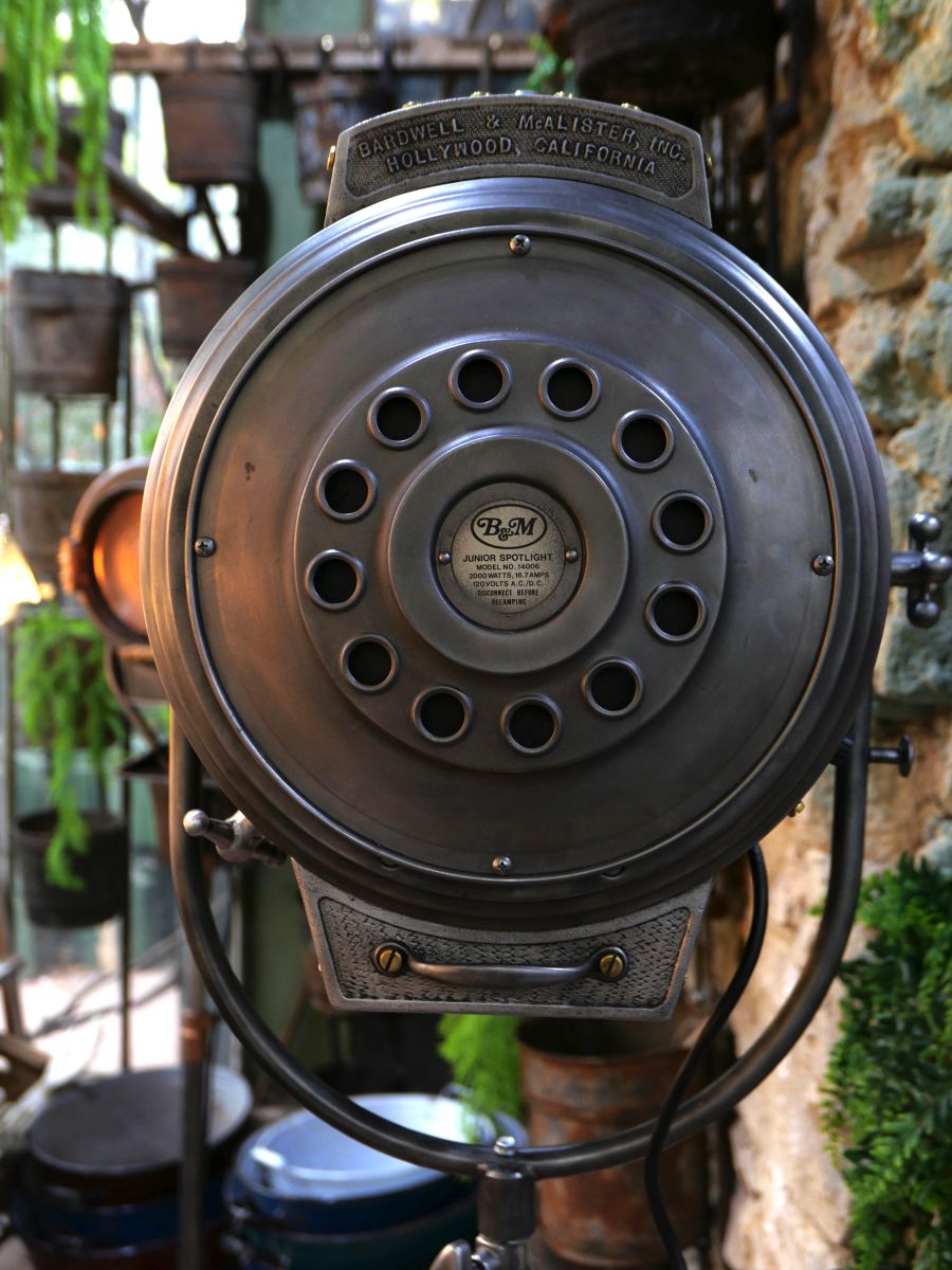 projecteur cinema MCALISTER des studios Hollywood Californie pied tripod – Image 18