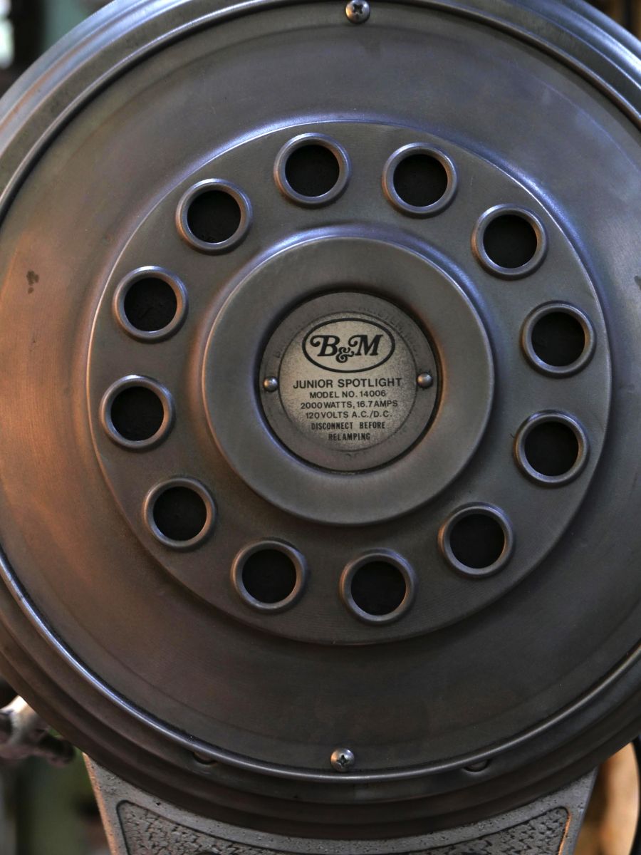 projecteur cinema MCALISTER des studios Hollywood Californie pied tripod – Image 19