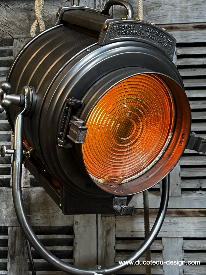 projecteur cinema MCALISTER des studios Hollywood Californie pied cremaillere – Image 4