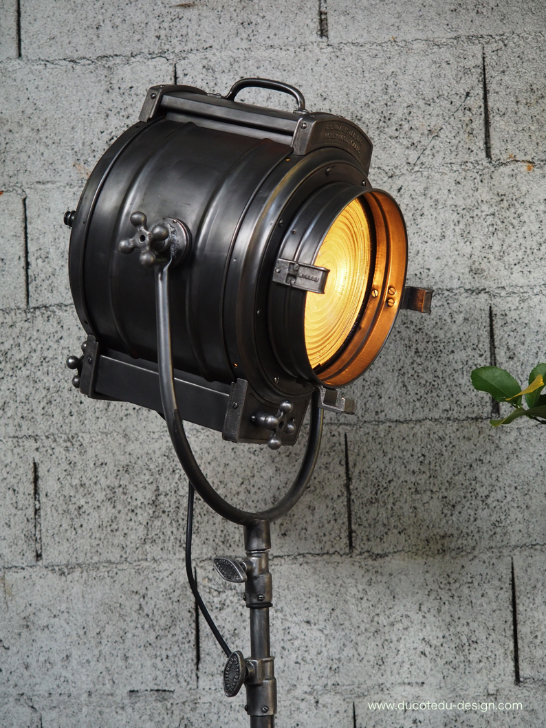 projecteur cinema MCALISTER des studios Hollywood Californie pied tripod – Image 4