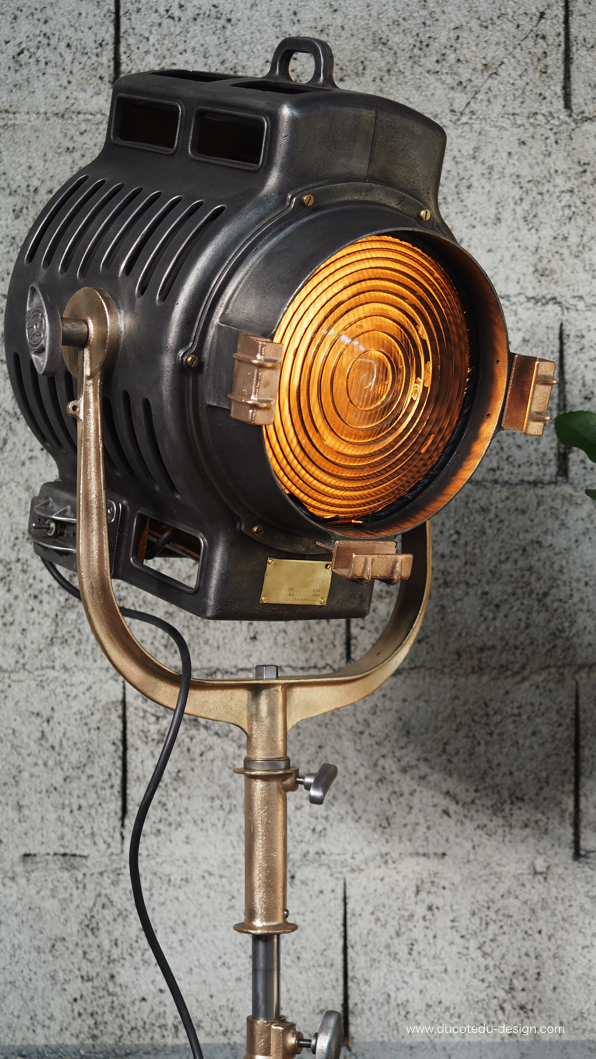 Ancien rare projecteur cinema hollywood Richardson 1930/40 pied cinema roulette – Image 8