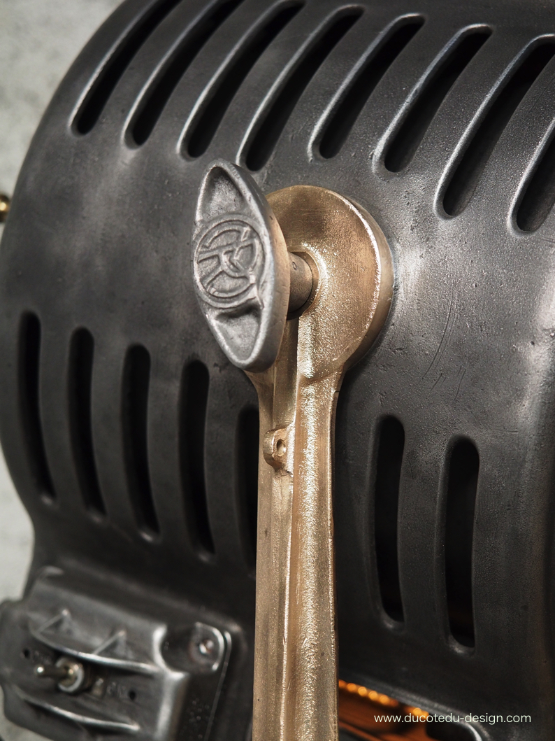 Ancien rare projecteur cinema hollywood Richardson 1930/40 pied cinema roulette – Image 11