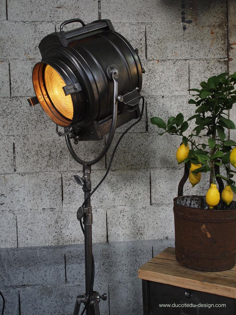 projecteur cinema MCALISTER des studios Hollywood Californie pied tripod – Image 17