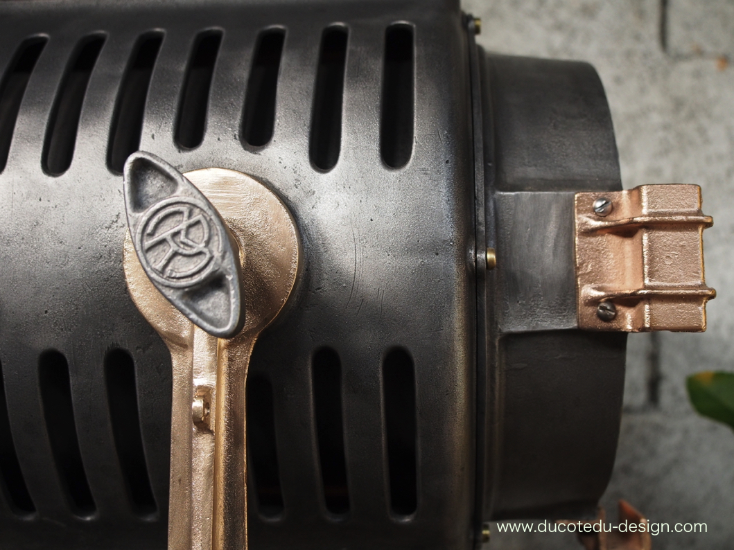 Ancien rare projecteur cinema hollywood Richardson 1930/40 pied cinema roulette – Image 21