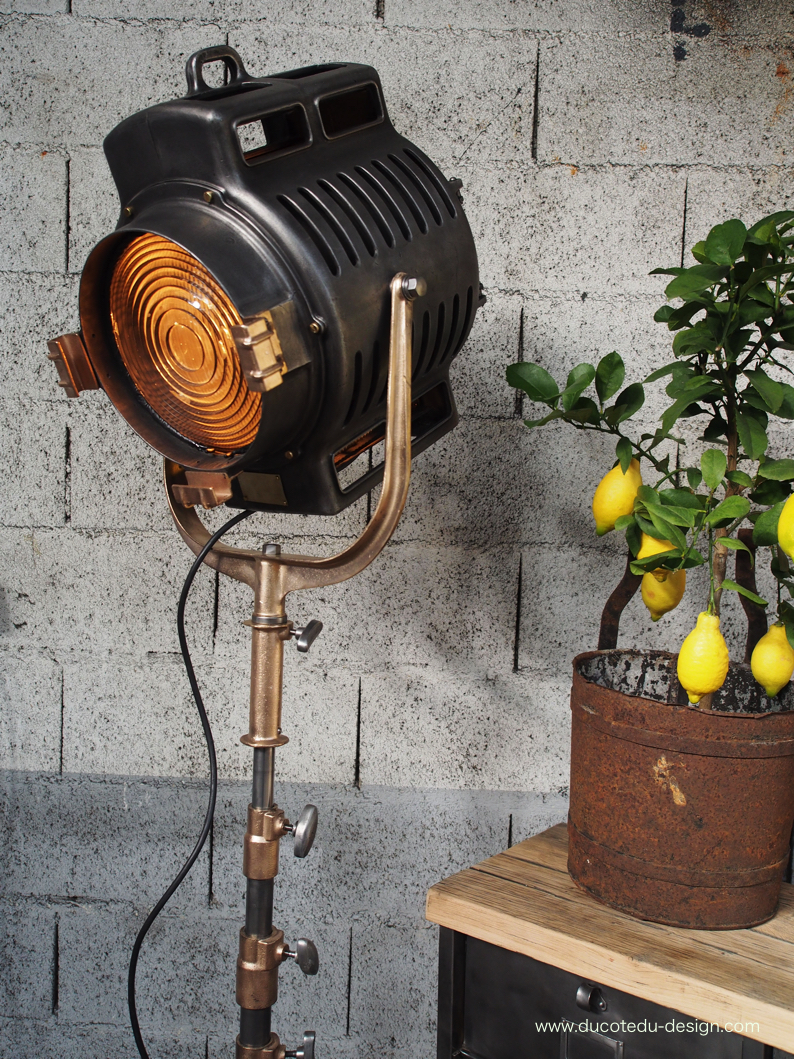 Ancien rare projecteur cinema hollywood Richardson 1930/40 pied cinema roulette – Image 25