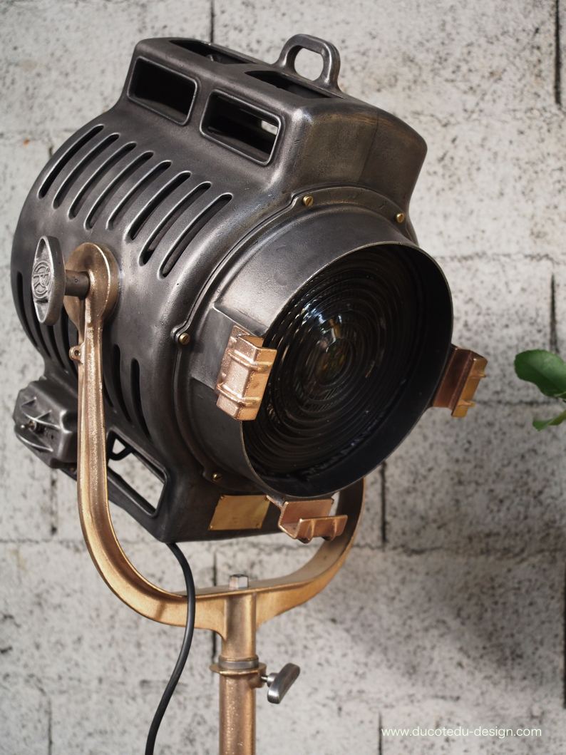 Ancien rare projecteur cinema hollywood Richardson 1930/40 pied cinema roulette – Image 26