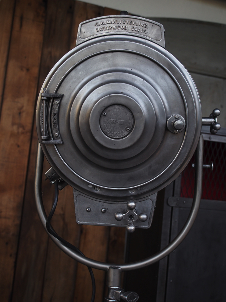 Rare projecteur cinema MCALISTER des studios Hollywood Californie pied tripod – Image 12