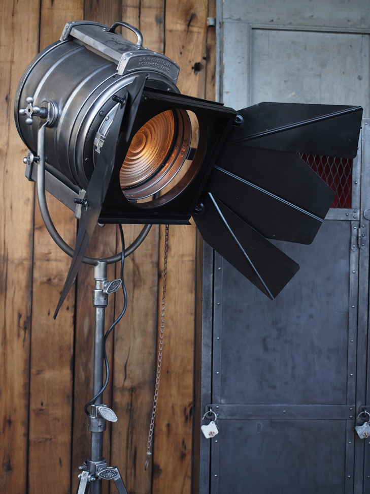Rare projecteur cinema MCALISTER des studios Hollywood Californie pied tripod – Image 3