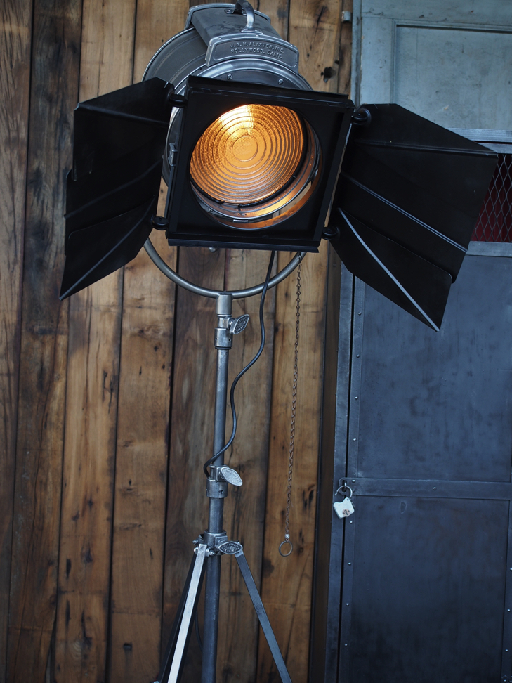 Rare projecteur cinema MCALISTER des studios Hollywood Californie pied tripod – Image 23