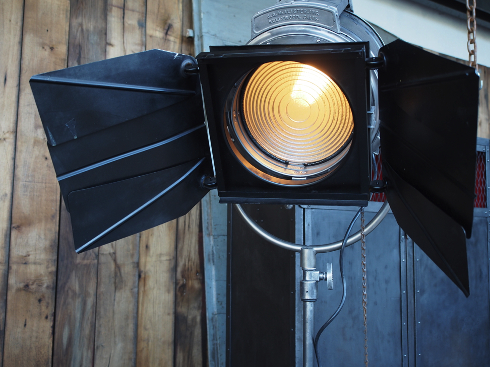 Rare projecteur cinema MCALISTER des studios Hollywood Californie pied tripod – Image 24