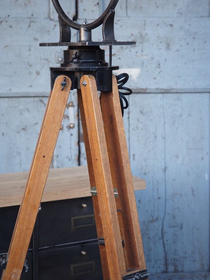 projecteur cinema MCALISTER des studios Hollywood Californie pied bois – Image 5