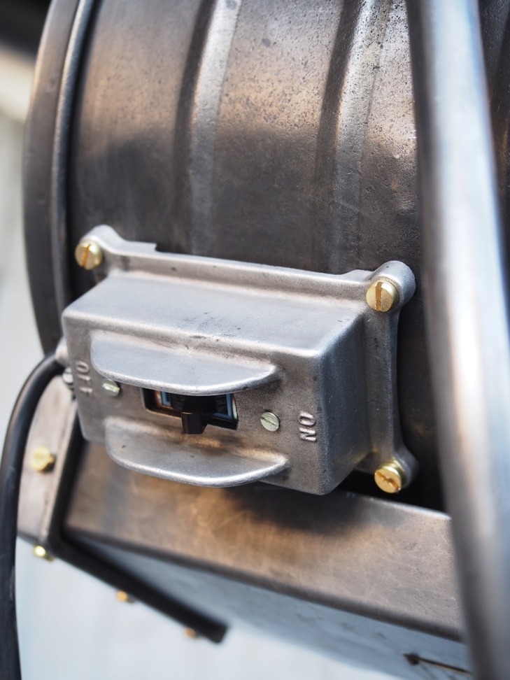 projecteur cinema MCALISTER des studios Hollywood Californie pied bois – Image 12