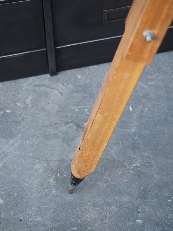 projecteur cinema MCALISTER des studios Hollywood Californie pied bois – Image 21