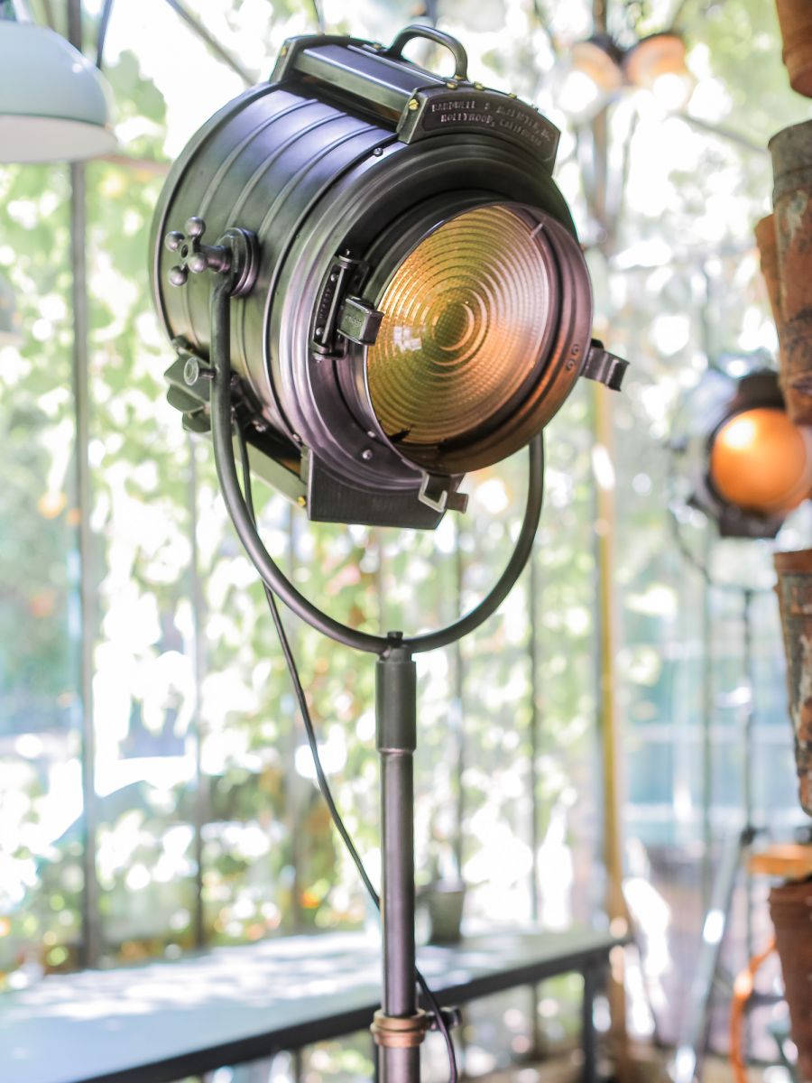 projecteur cinema MCALISTER des studios Hollywood Californie pied tripod – Image 4