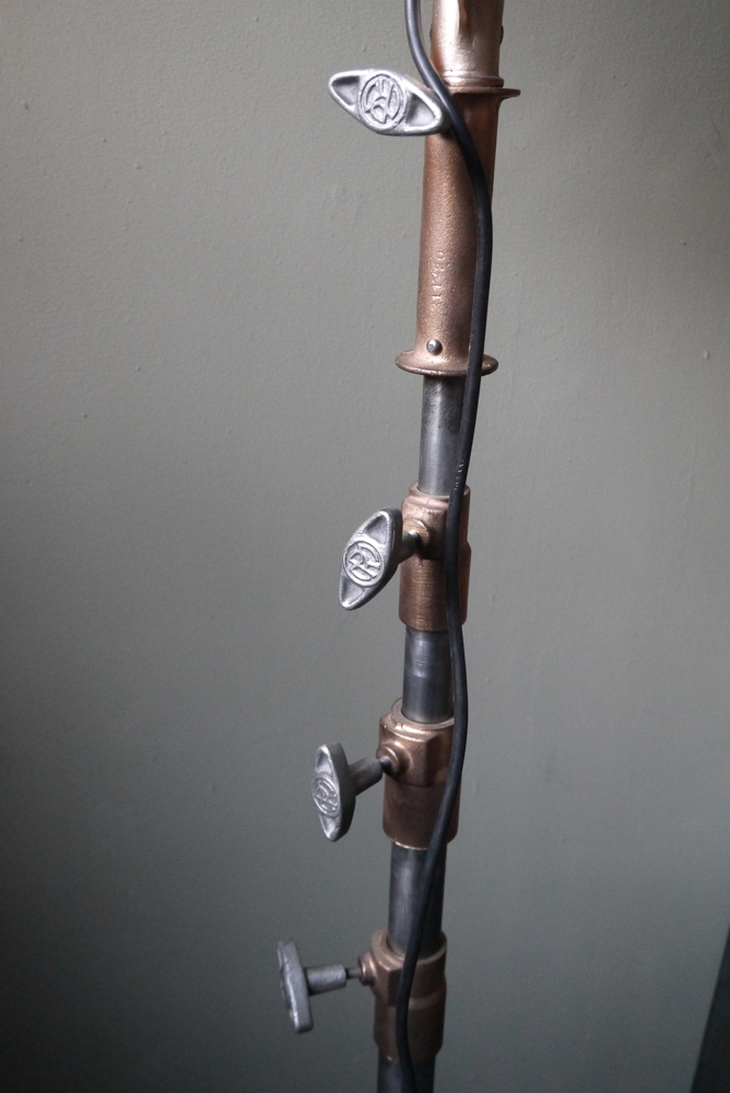 Ancien rare projecteur cinema hollywood Richardson 1930/40 pied cinema roulette – Image 13