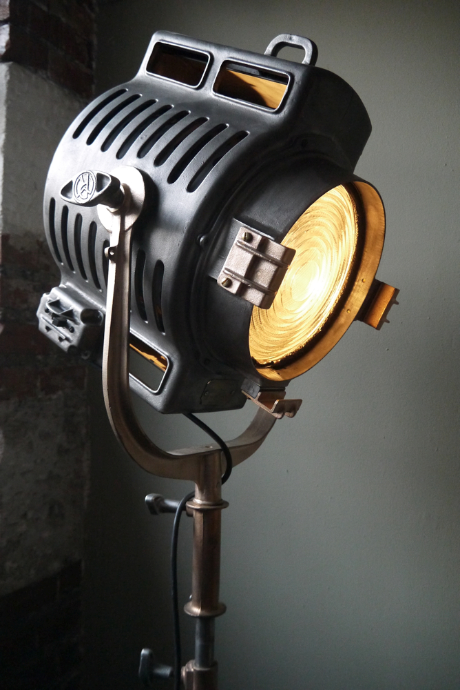 Ancien rare projecteur cinema hollywood Richardson 1930/40 pied cinema roulette – Image 8