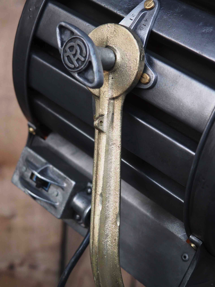 projecteur cinema hollywood Richardson 1930/40 pied roulette – Image 6