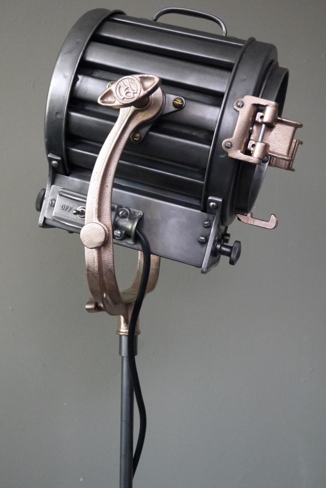 Tres rare ancien projecteur cinema hollywood Richardson 1930/40 pied cinema roulette – Image 7