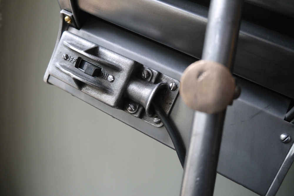 Ancien projecteur cinema hollywood Richardson 1930/40 pied cinema roulette – Image 13