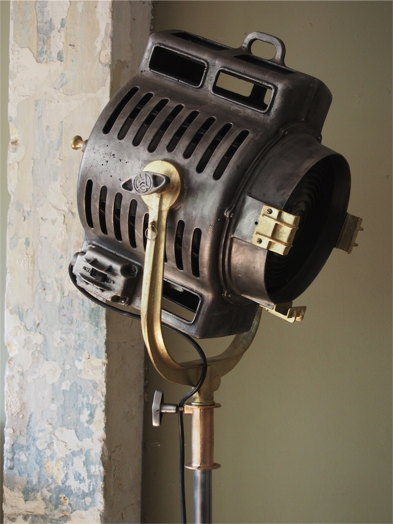 grand projecteur cinema MOLE RICHARDSON studio PINWOOD – Image 4