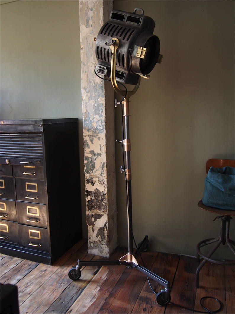 grand projecteur cinema MOLE RICHARDSON studio PINWOOD – Image 5