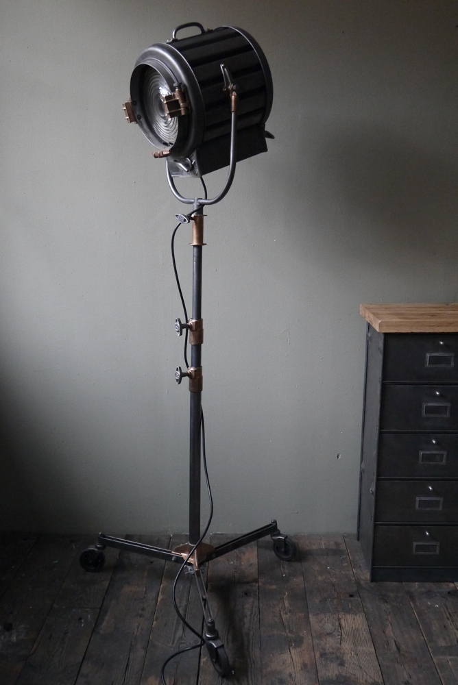 Ancien projecteur cinema hollywood Richardson 1930/40 pied cinema roulette – Image 15