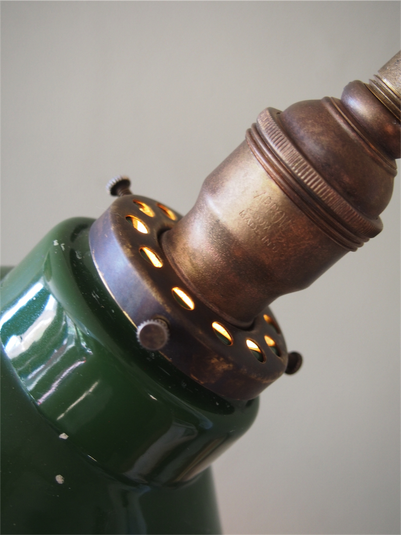 Rare Lampe O.C. White Industrielle fixation murale applique la lampe de reference a new york dans les loft – Image 17