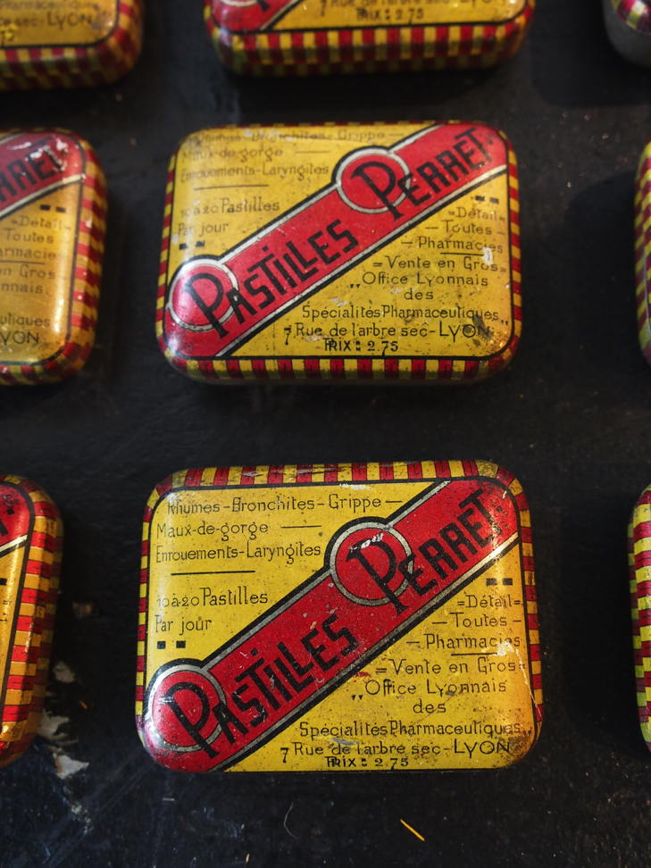 boite metal pastille perret stock vintage – Image 5