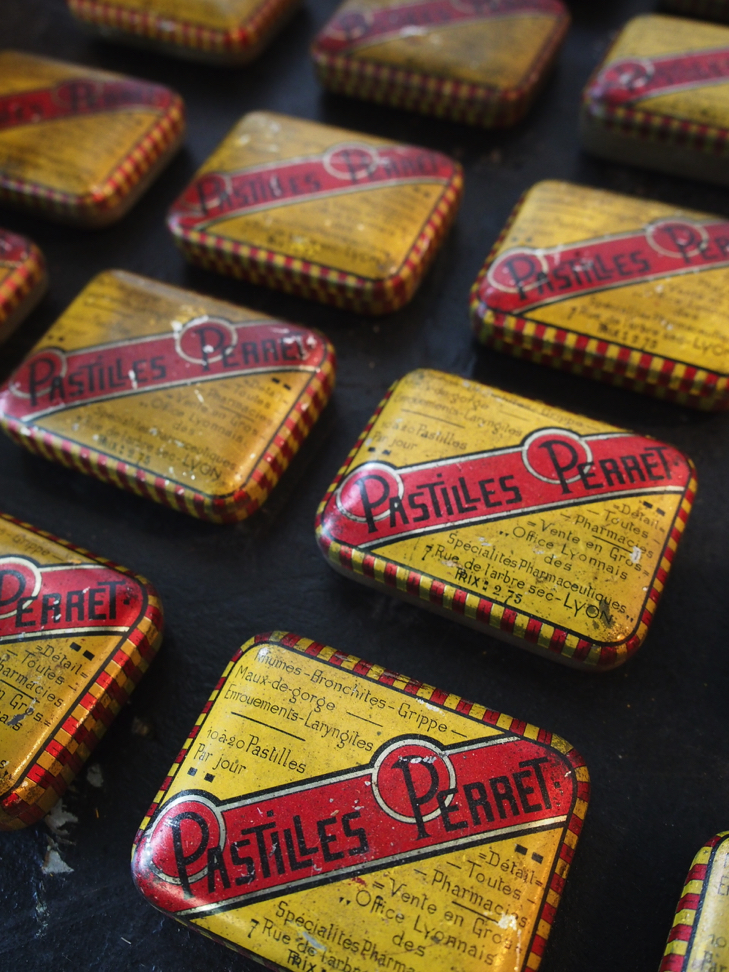 boite metal pastille perret stock vintage – Image 6