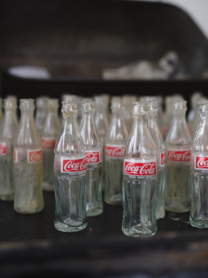 bouteille en verre miniature coca cola stock vintage – Image 4