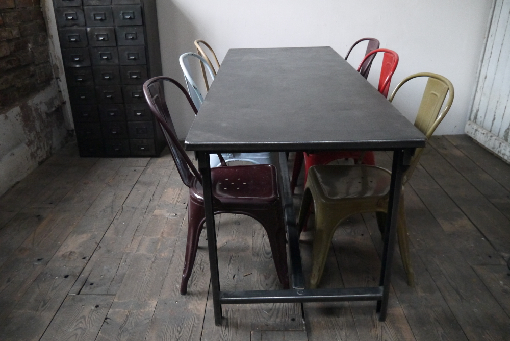 Table ou bureau metal industriel des annees 50 militaire – Image 3