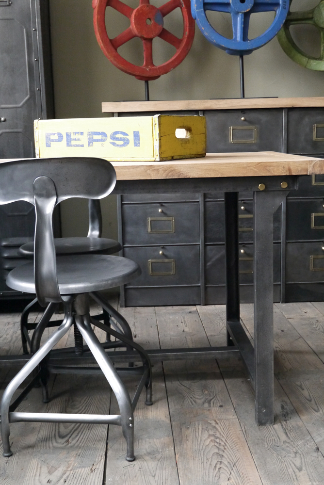 Table ou bureau metal industriel militaire plateau chene massif – Image 4