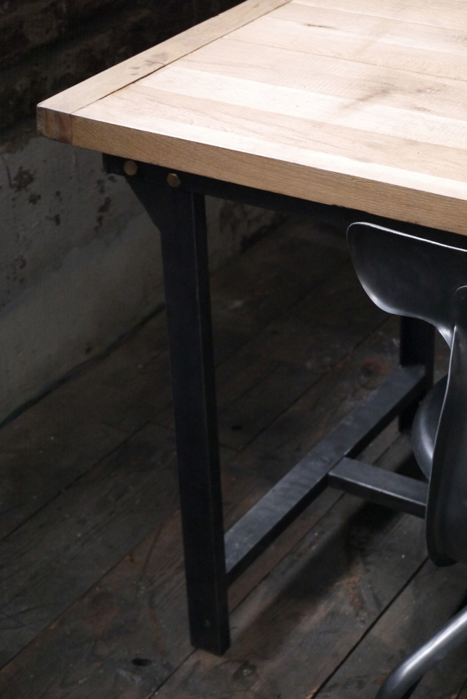 Table ou bureau metal industriel militaire plateau chene massif – Image 9
