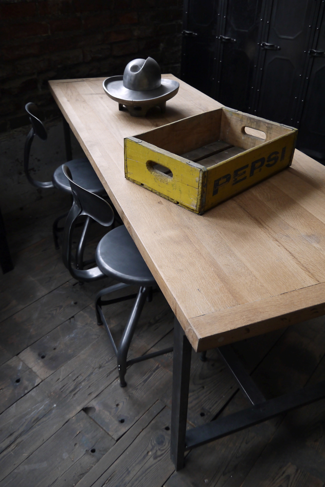 Table ou bureau metal industriel militaire plateau chene massif – Image 2