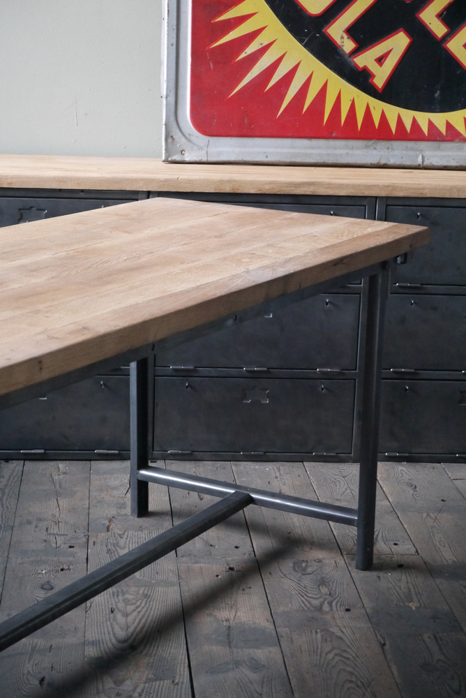 Table ou bureau metal industriel militaire plateau chene massif – Image 10