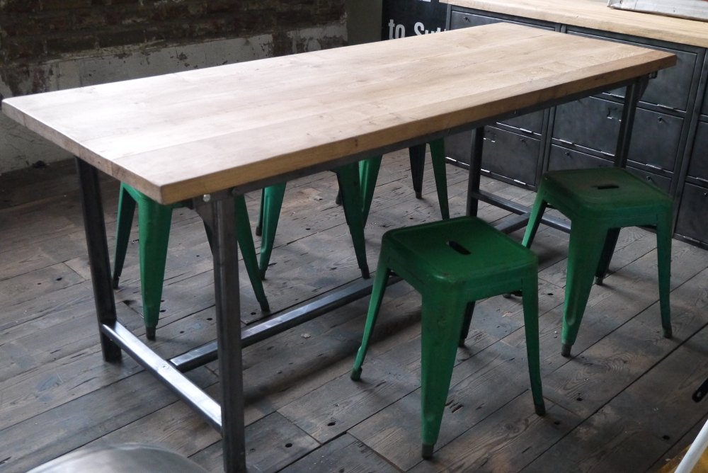 Table ou bureau metal industriel militaire plateau chene massif – Image 15