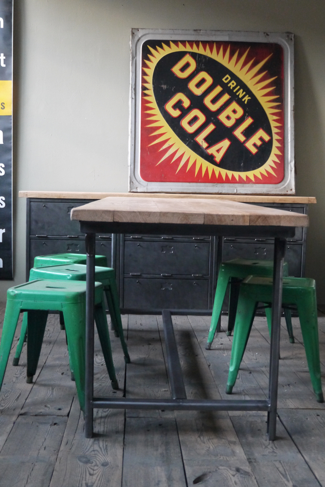 Table ou bureau metal industriel militaire plateau chene massif – Image 5