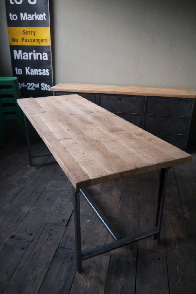 Table ou bureau metal industriel militaire plateau chene massif – Image 4