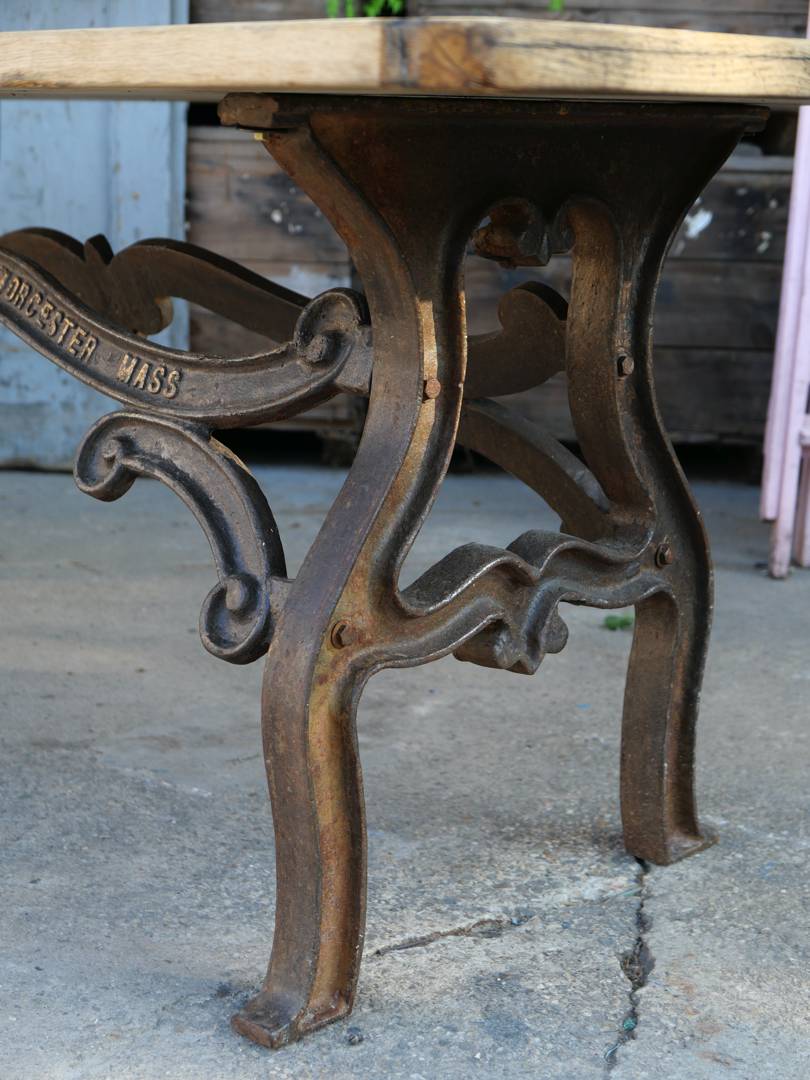 table industrielle plateau ancien chene massif pietement fonte americain – Image 6