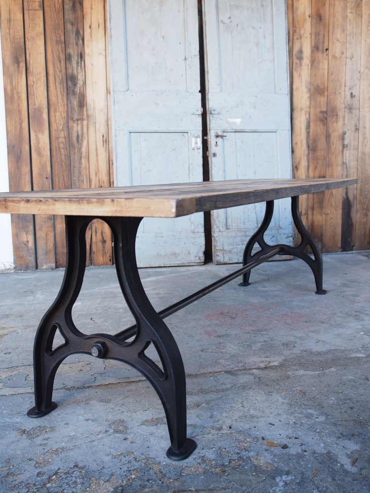 grande table industrielle plateau chene massif pietement fonte – Image 6