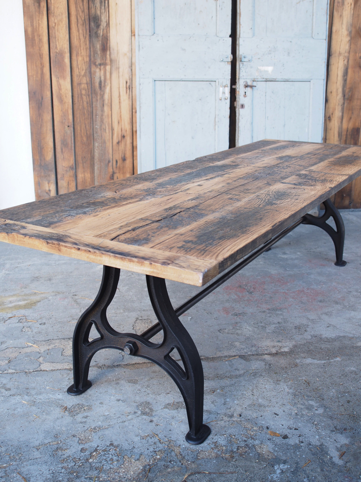 grande table industrielle plateau chene massif pietement fonte – Image 9