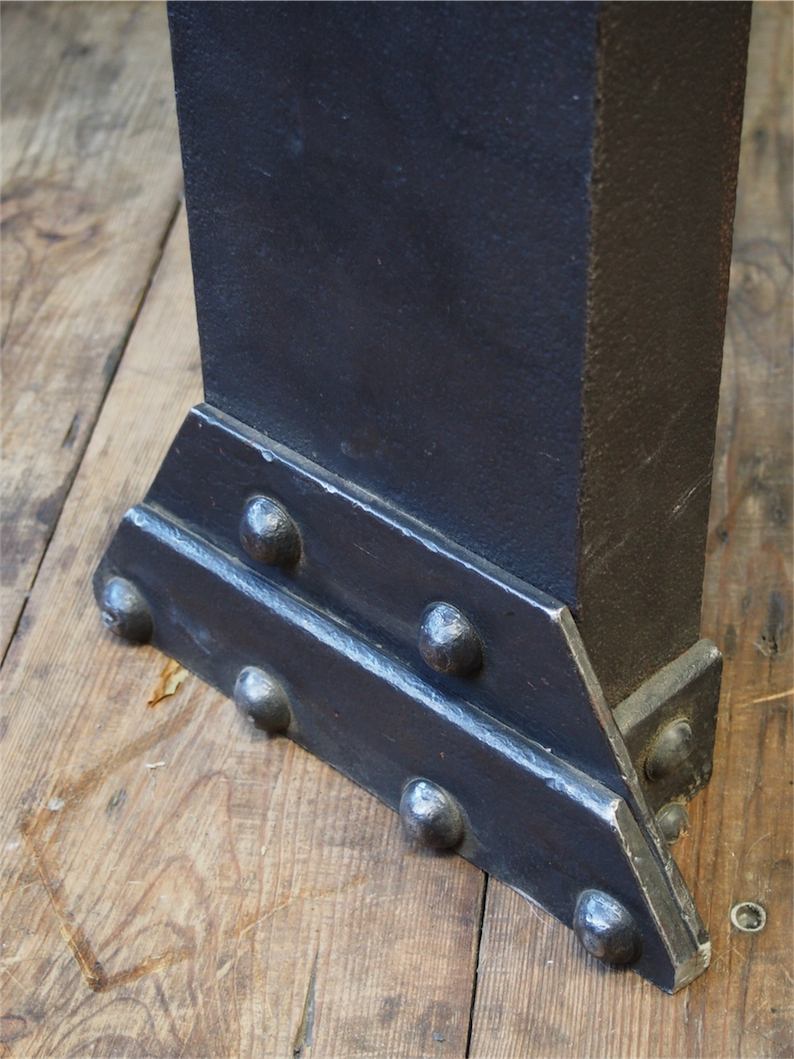 grande table industrielle plateau chene massif pietement metal Eiffel – Image 9